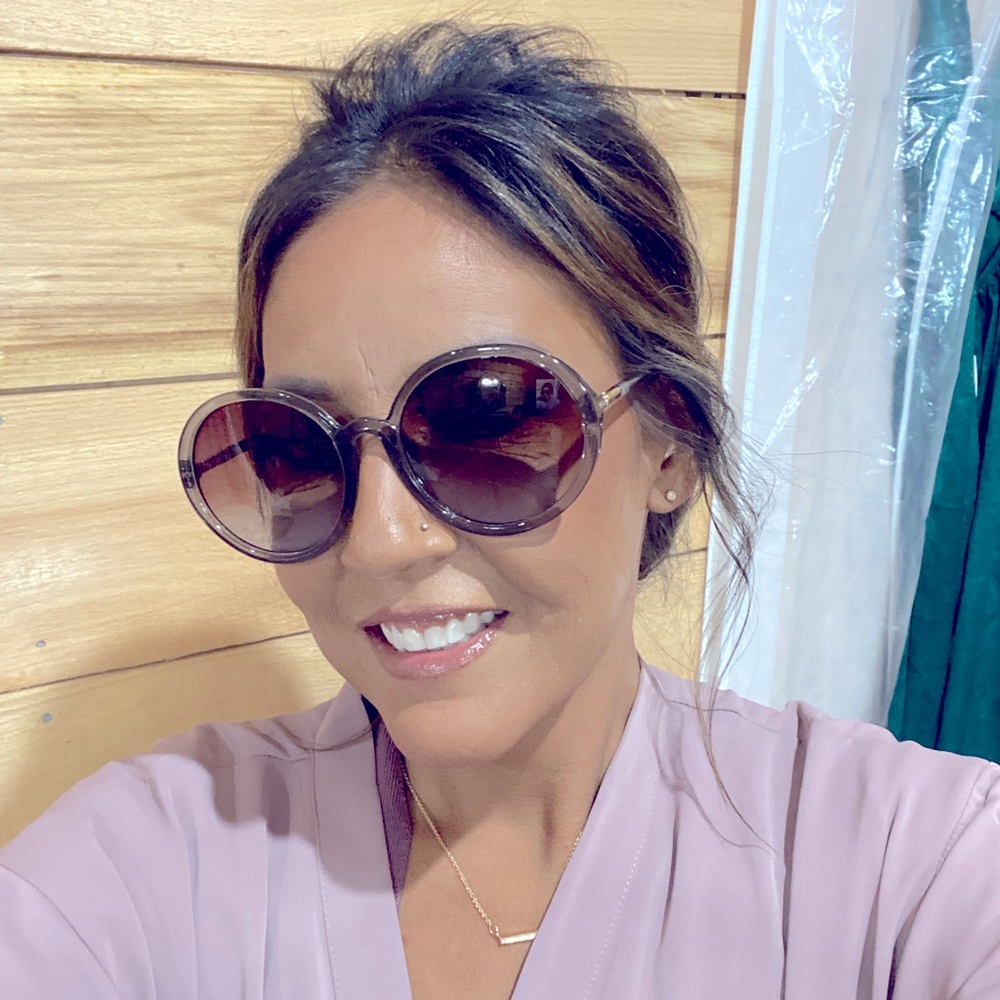 Meet your Posher, Falisha